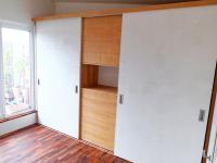 Arbeitsplatz in Schiebetürenschrank in Köln