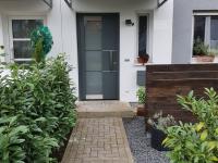 Topic Haustür in grau in Köln