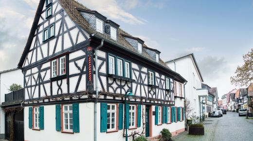 Holz-Fenster im Baudenkmal