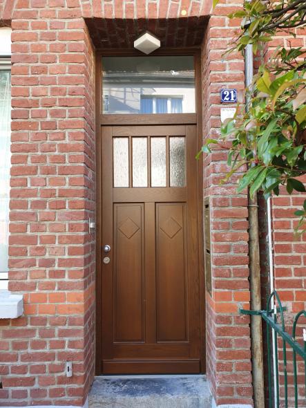 PaX-Holz-Haustür mit Oberlicht in Köln